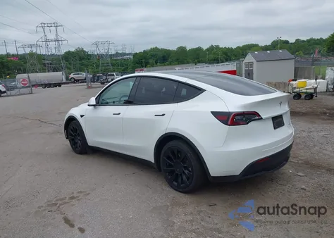 2021 Tesla Model Y Long Range Dual Motor All-Wheel Drive from USA, damaged, VIN 5YJYGDEE4MF262685